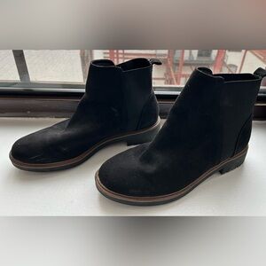 Women’s Esprit Selena black suede ankle boots size 8.5